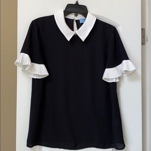 Cleve black & cream short sleeve blouse size small